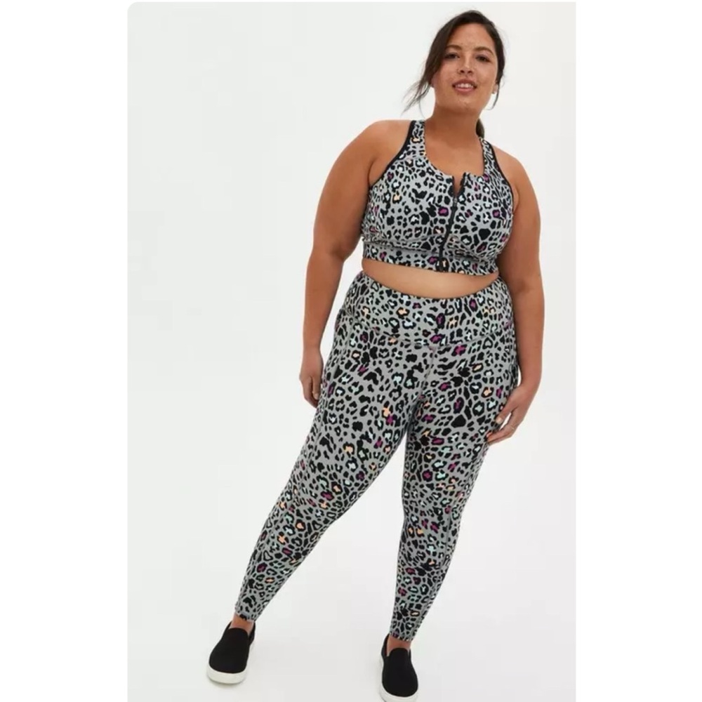 Torrid Cheetah Print Zip Front Racer-back Active Sports Bra Sz 3X - Picture 3 of 9